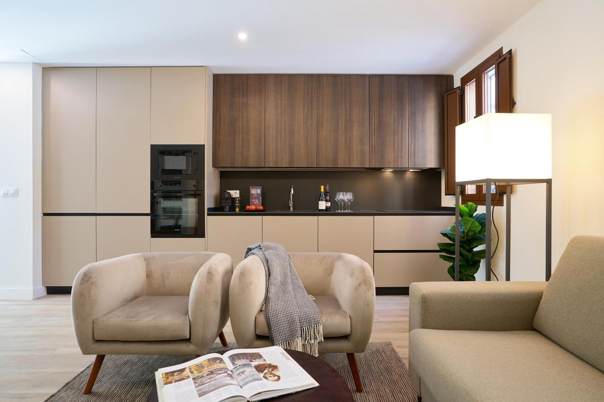 Two-Bedroom Deluxe Apartment