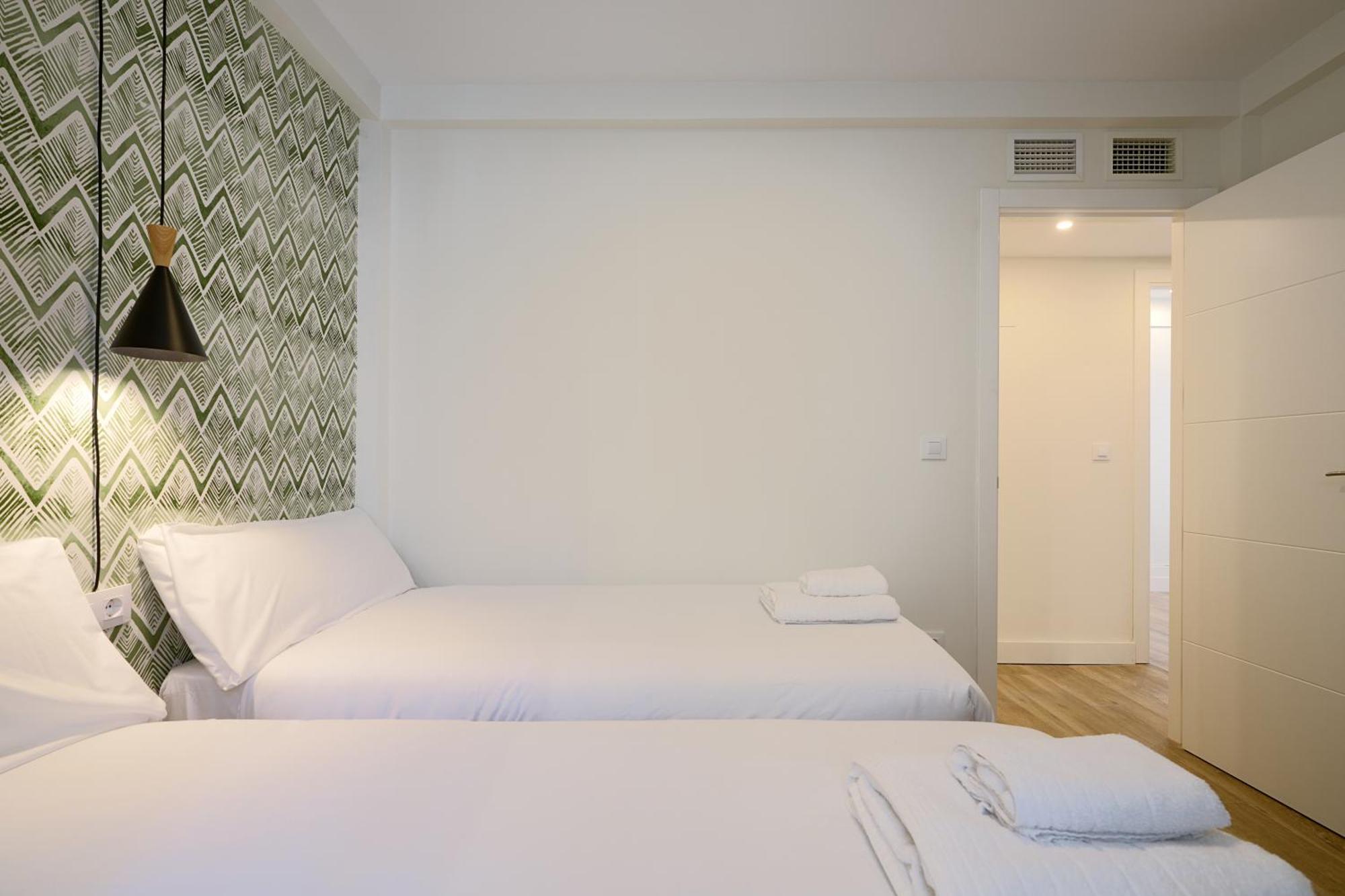 Three-Bedroom Deluxe Apartment