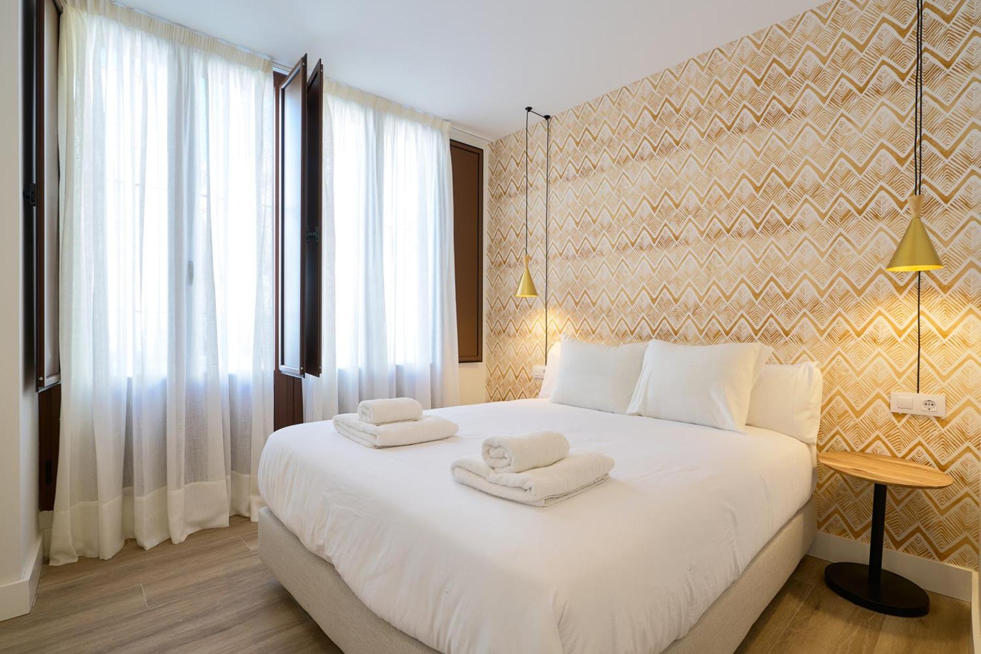 Three-Bedroom Deluxe Apartment