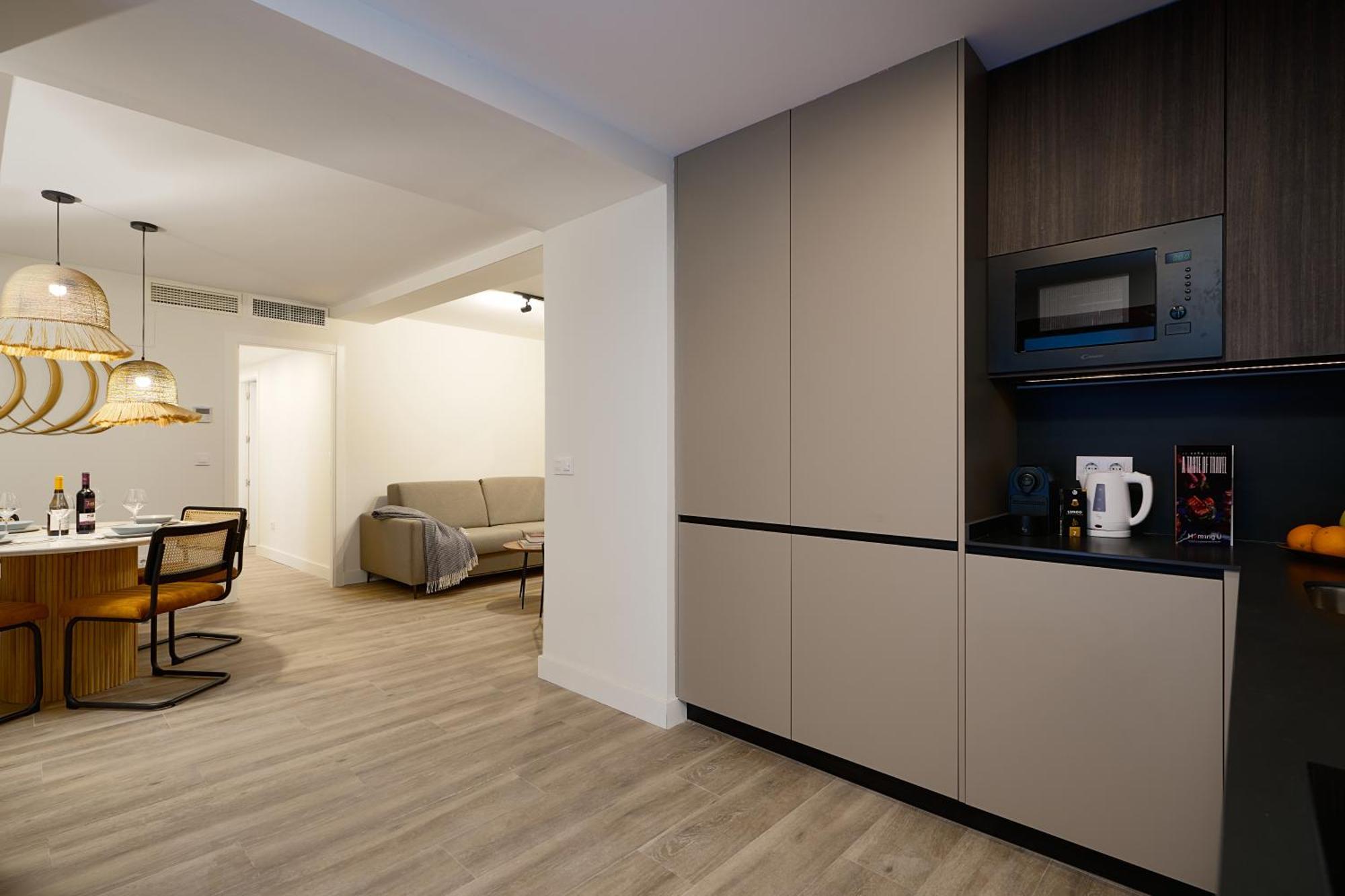 Three-Bedroom Deluxe Apartment