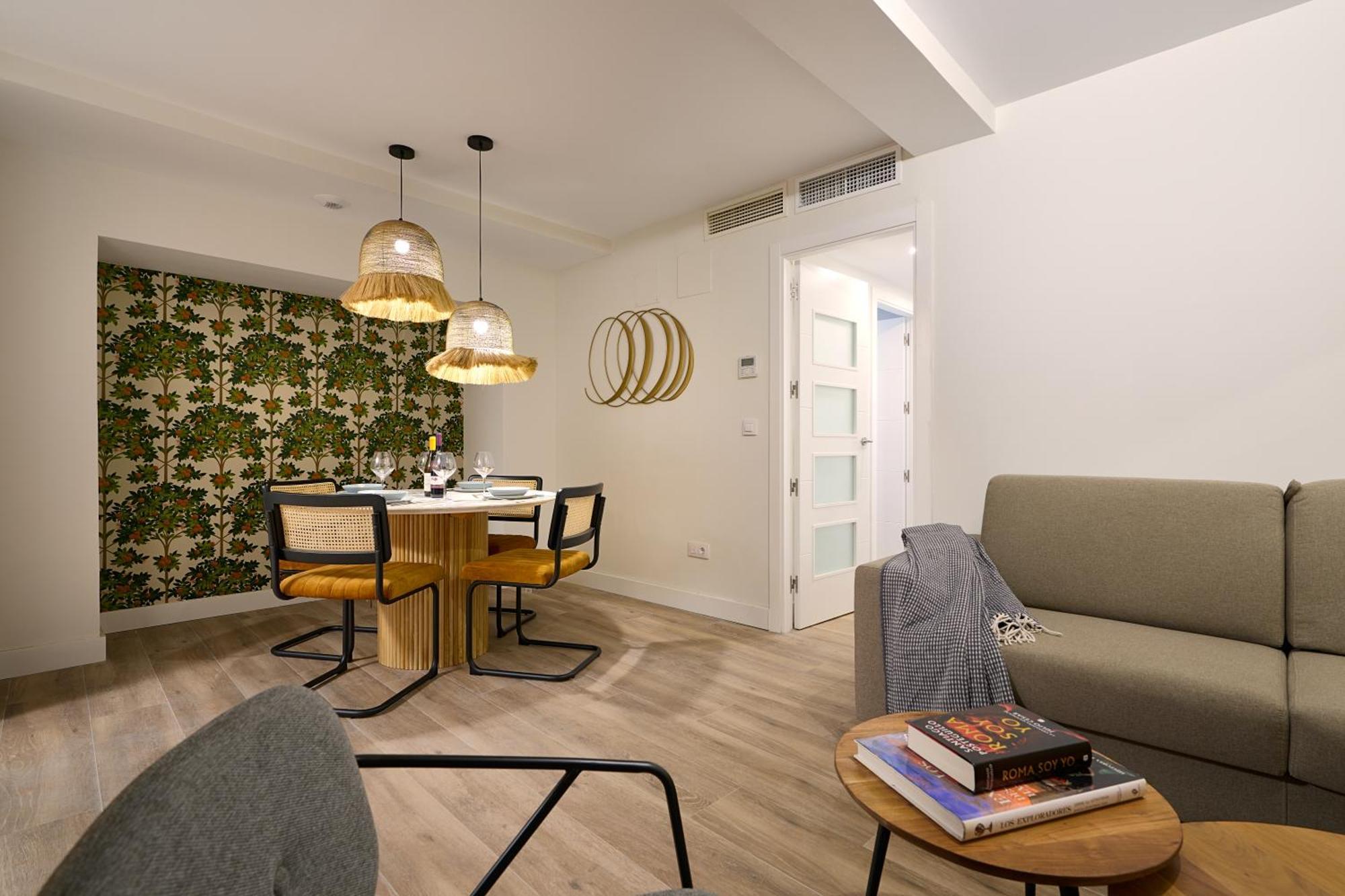 Three-Bedroom Deluxe Apartment