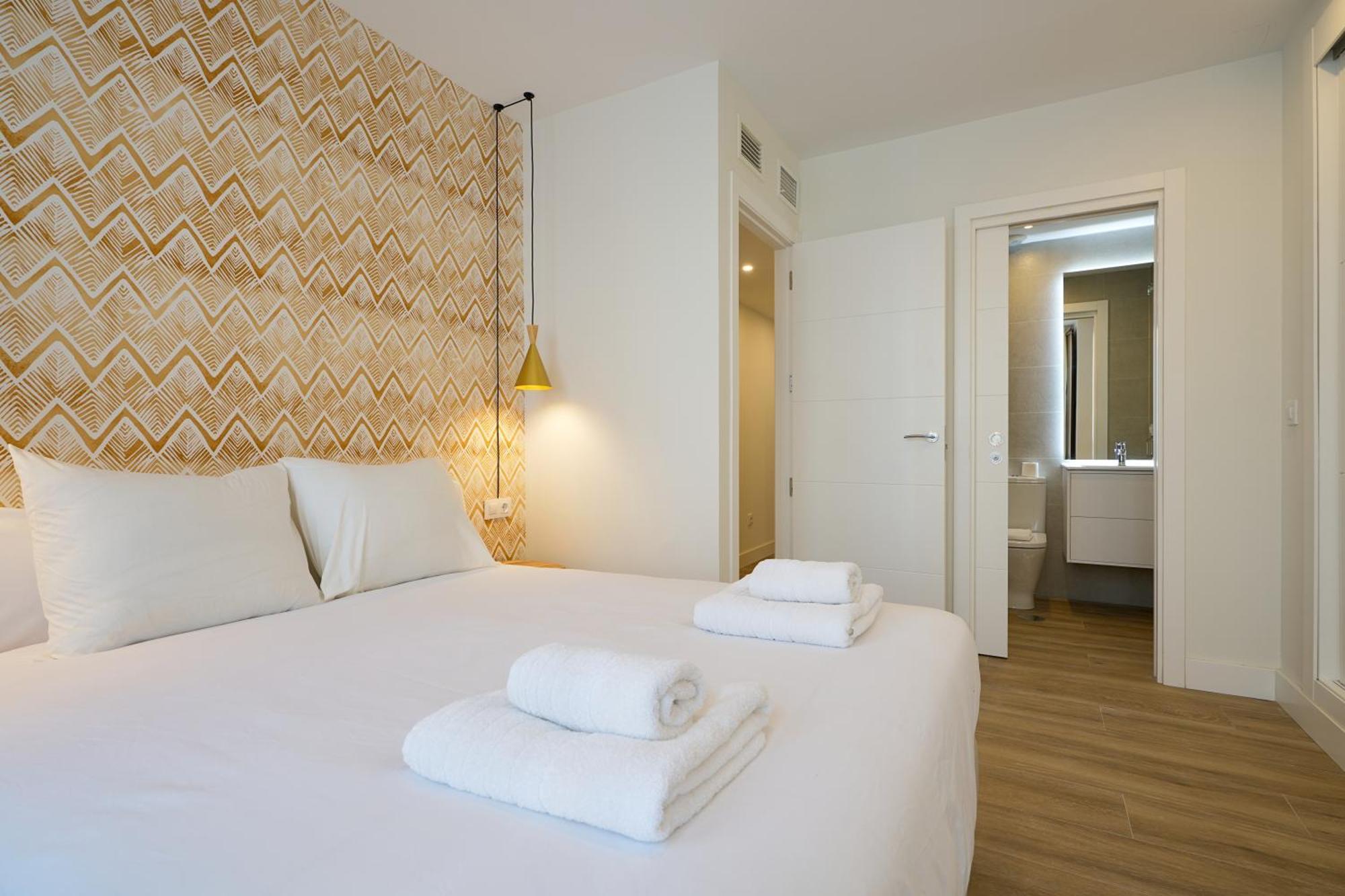 Three-Bedroom Deluxe Apartment