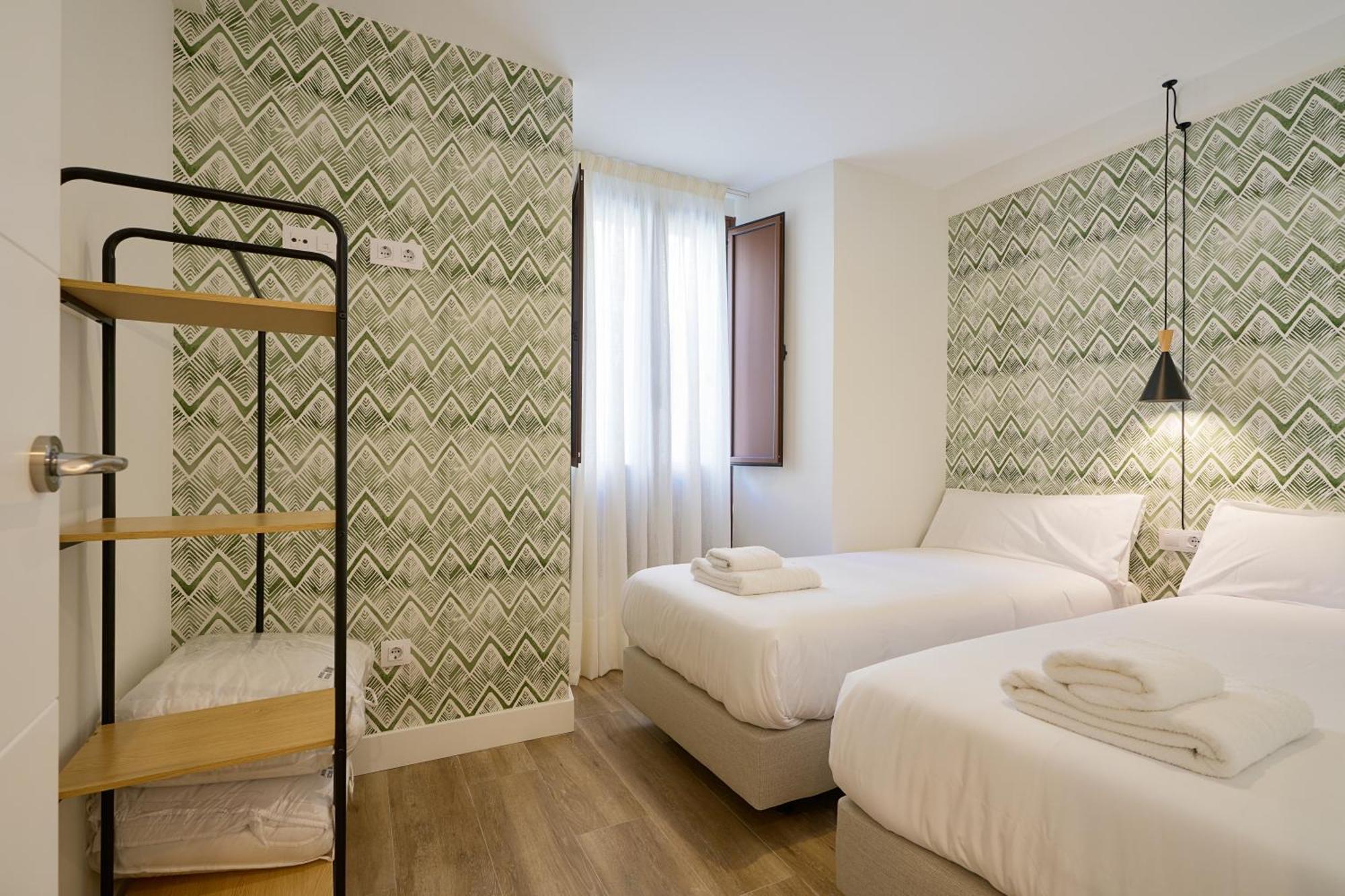Three-Bedroom Deluxe Apartment