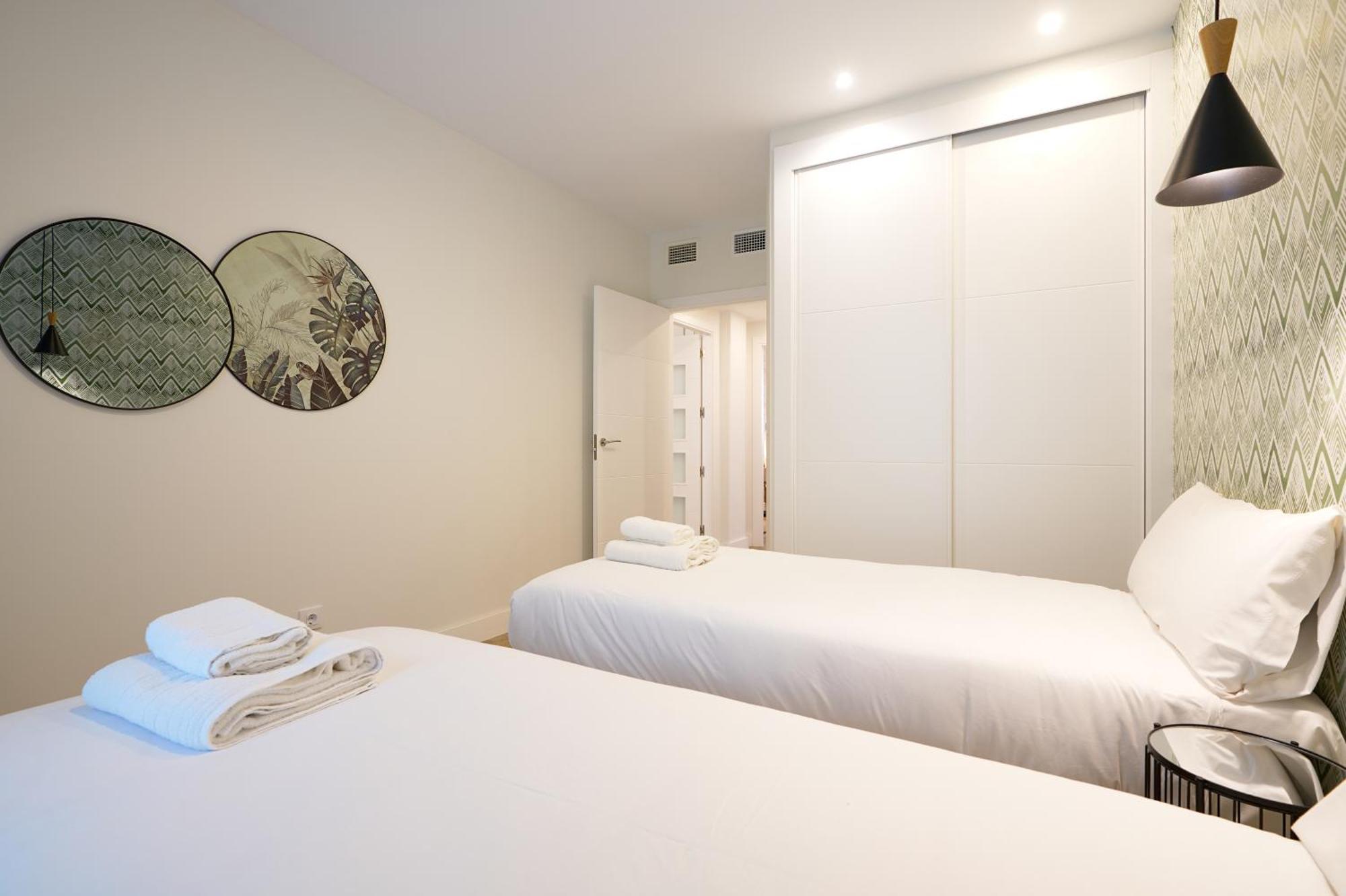 Two-Bedroom Deluxe Apartment